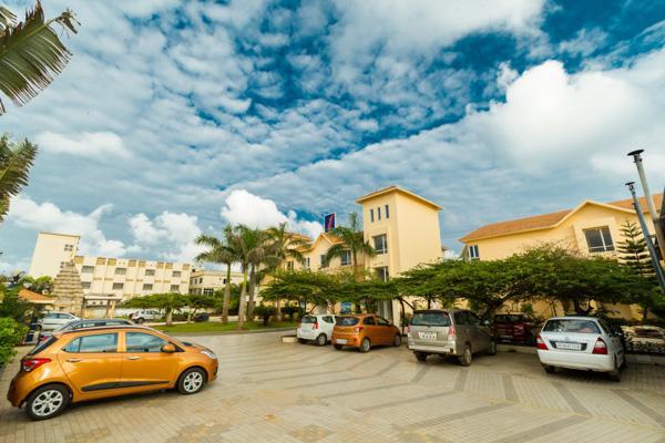 Empires Hotel Puri Exterior foto