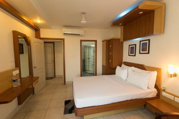 Empires Hotel Puri Exterior foto